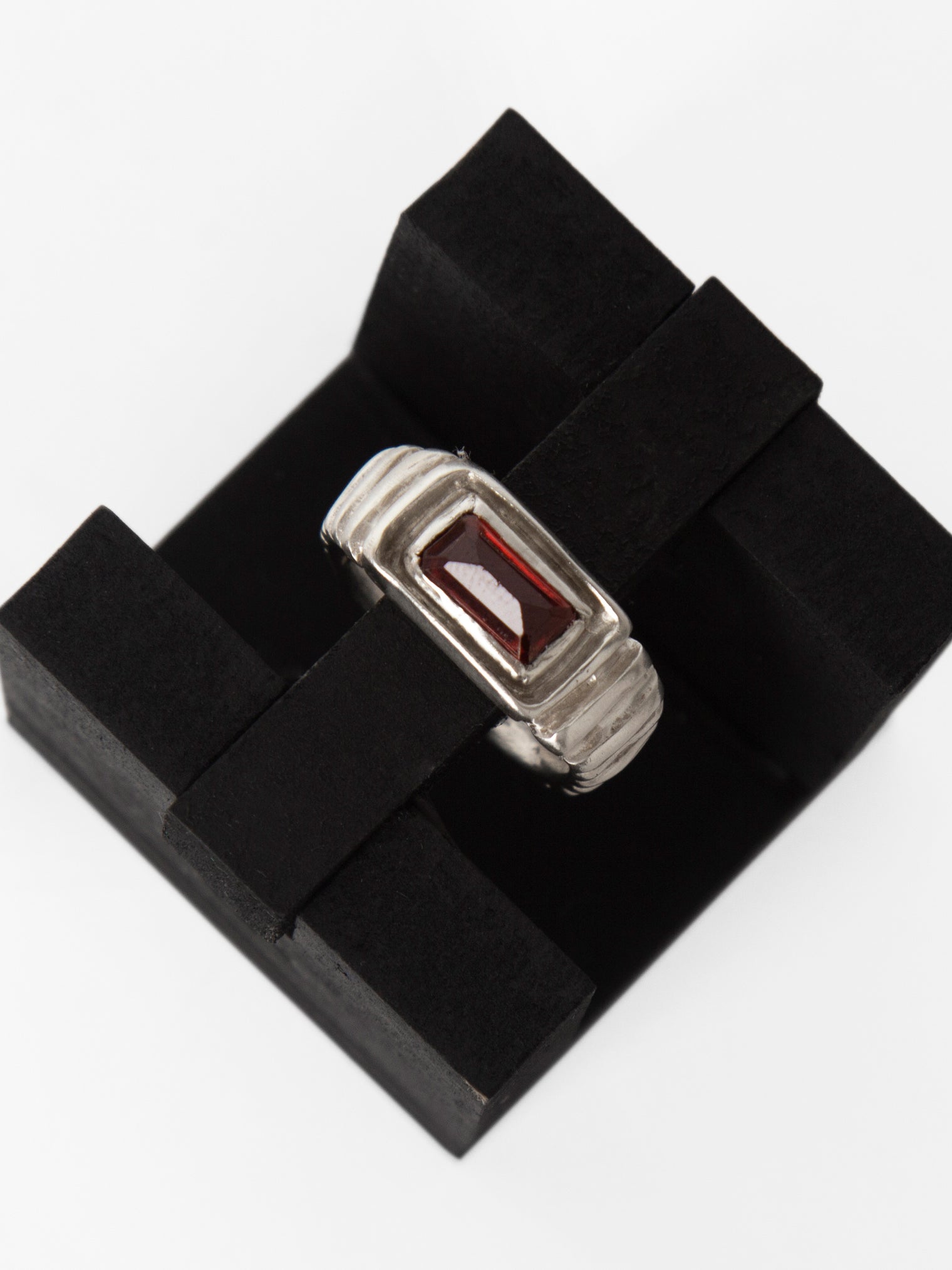 Anillo rectangular lineas